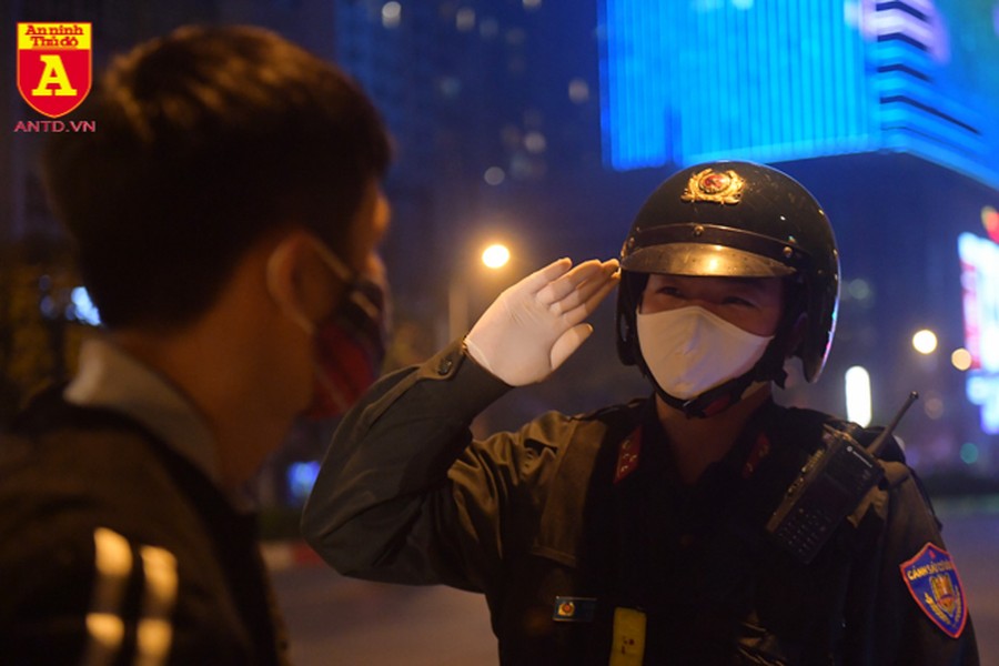Cảnh sát đặc nhiệm Hà Nội tuần tra đêm triển khai cao điểm phòng chống tội phạm